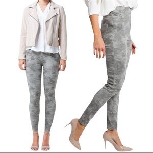Spanx Stone Wash Camo‎ Jean-ish Ankle Leggings Size Medium #20018R